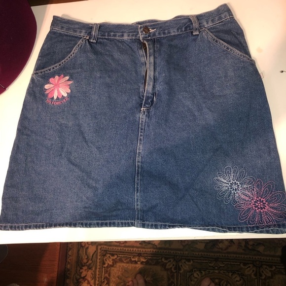higher life Dresses & Skirts - Vintage Higher State Jean skirt with flower embellishments. Pockets , zipper.